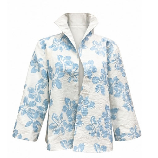 Introducing the Plumeria Blue Short Jacket, crafted with a subtle crinkled texture and adorned with bold, light blue tropical flowers. This island-inspired piece features long sleeves, an open front, and a wide, turned-up collar for effortless style.